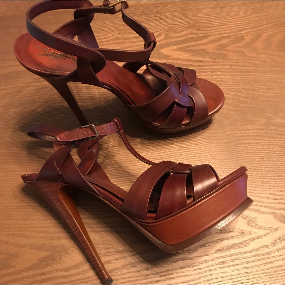YSL Tribute Platform Sandals size 39.5.. SEXY!